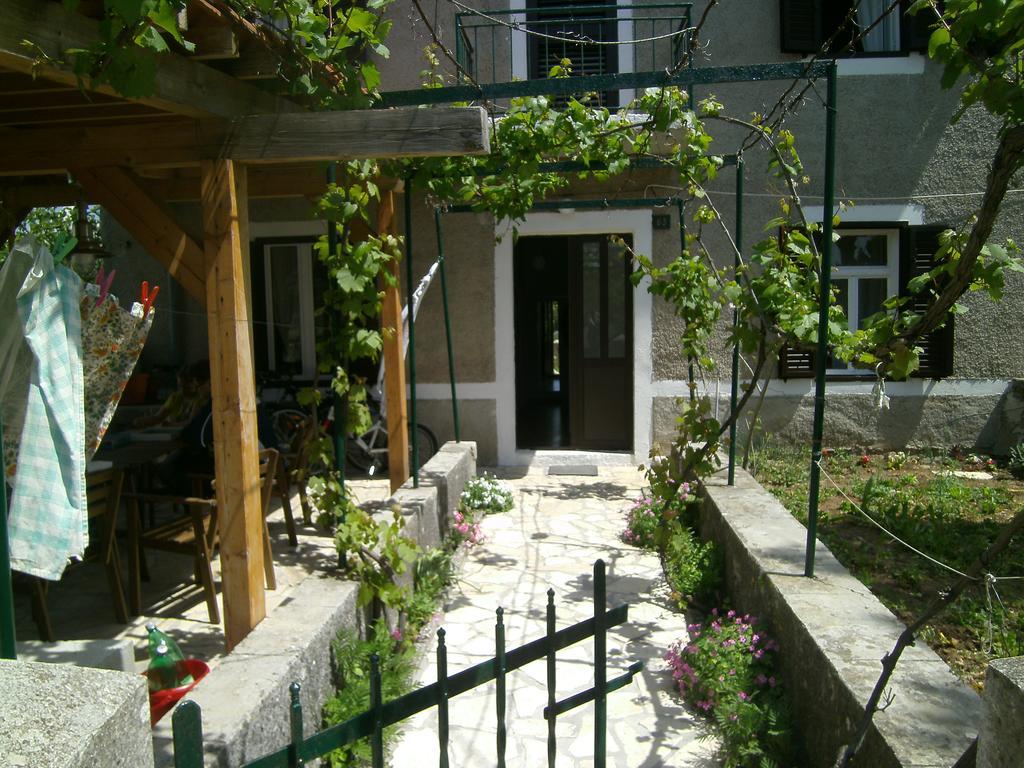Holiday Home Lorraina Stivan Exterior photo
